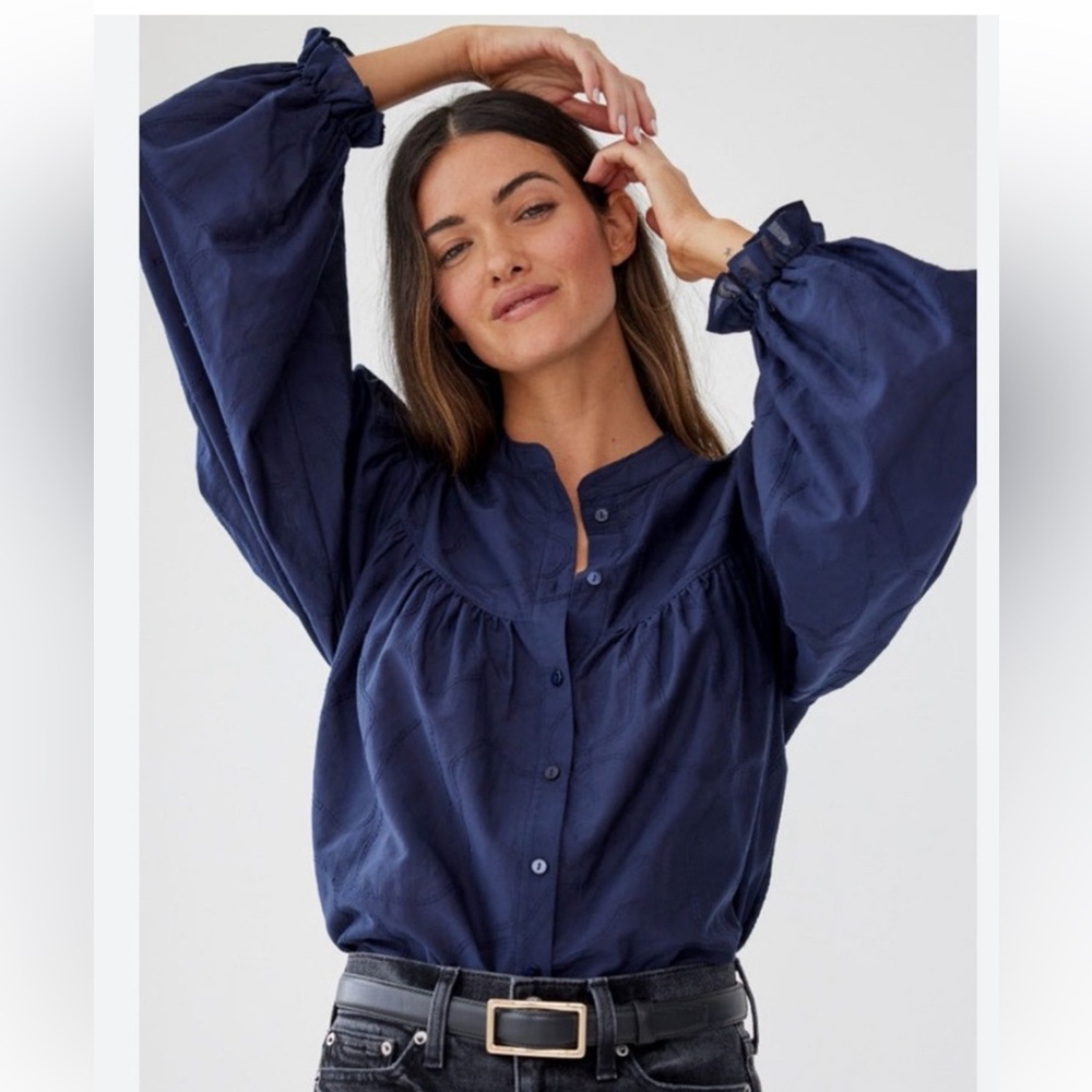 NWOT AYR Navy Blue Blouse XS